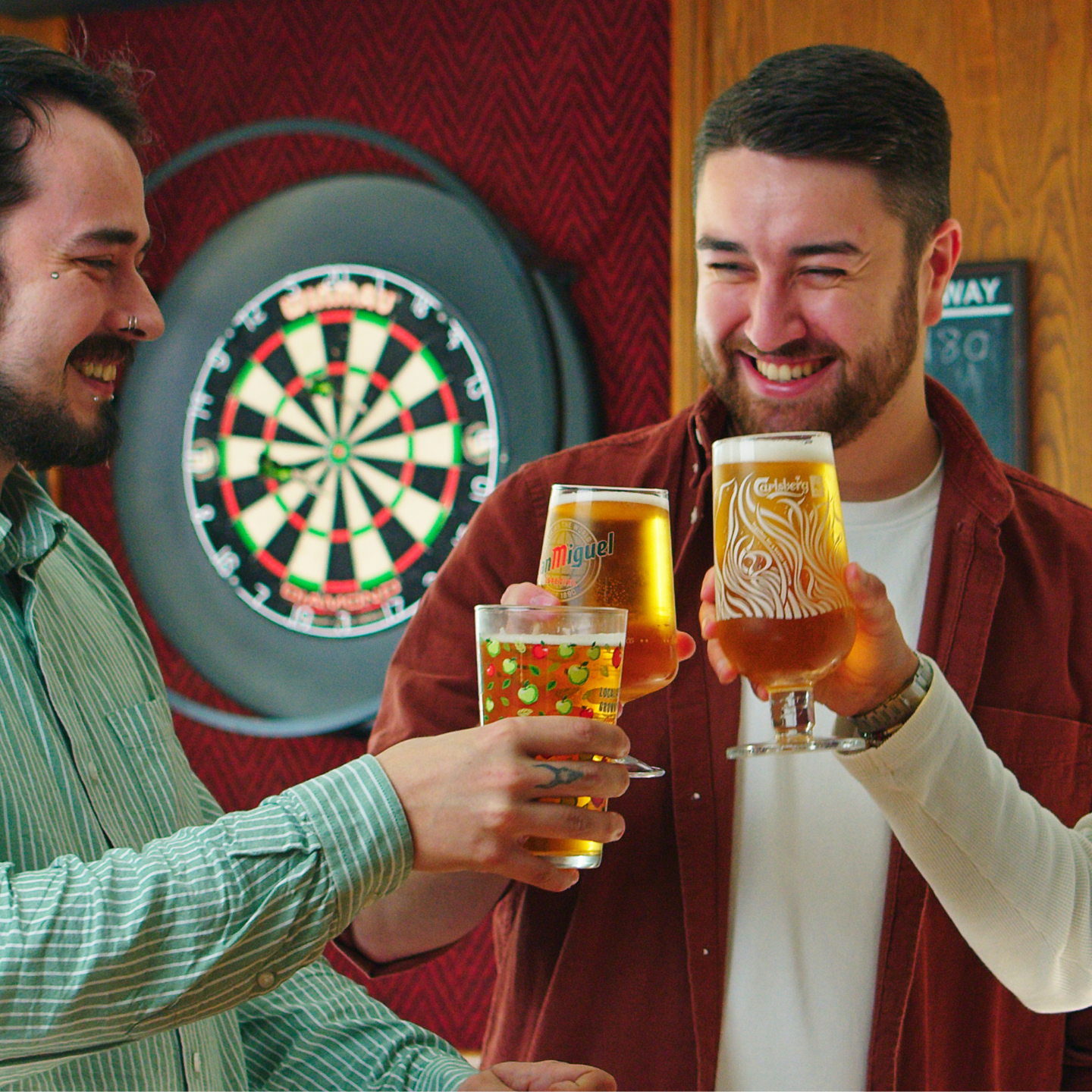 Raise a glass This Father's Day at The Sydney Arms in Dorchester!